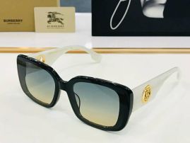 Picture of Versace Sunglasses _SKUfw56894817fw